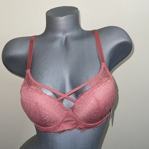 PUSH UP LACE GENTLE T-SHIRT BRA UNDERWIRE. ILYS LUMIE BRAND. NWT
